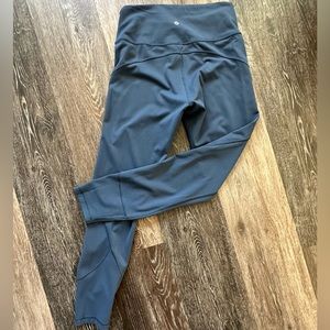 Lululemon | 💙 Blue All the Right Places 25” Leggings
